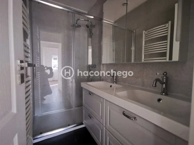 Apartamento T2 para Arrendamento em Barcelinhos Foto 7