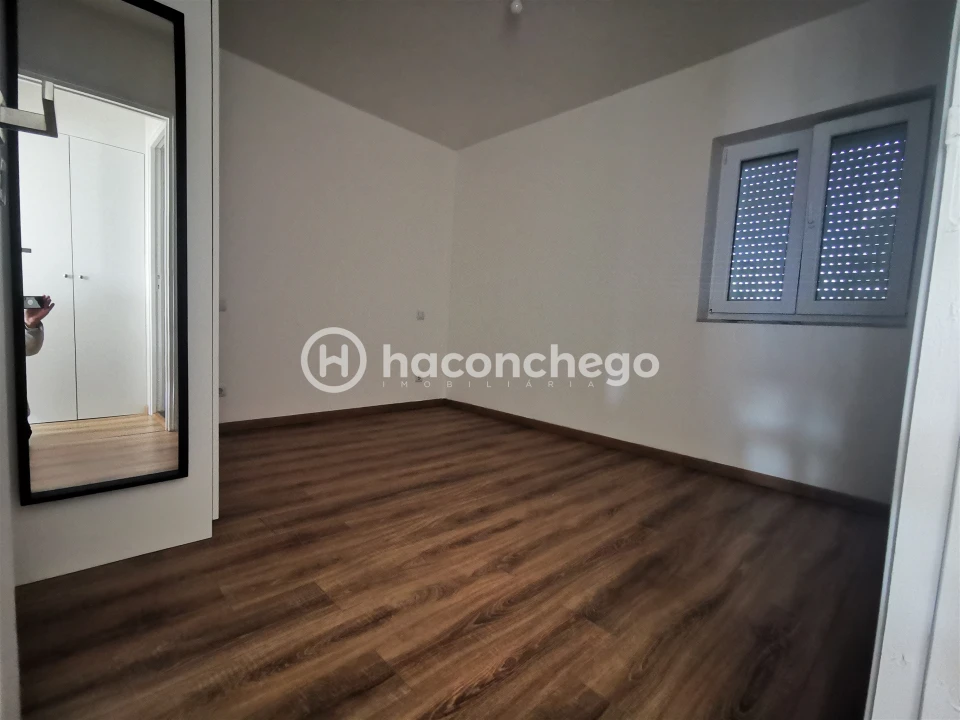 Apartamento T2 para Arrendamento em Barcelinhos Foto 11