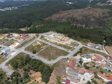 Terreno para Venda em Golpilheira