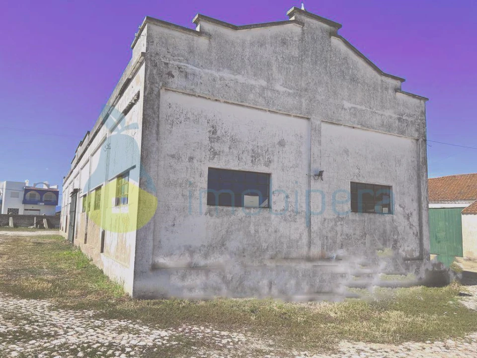 Armazém para Venda em Estômbar e Parchal Foto 2