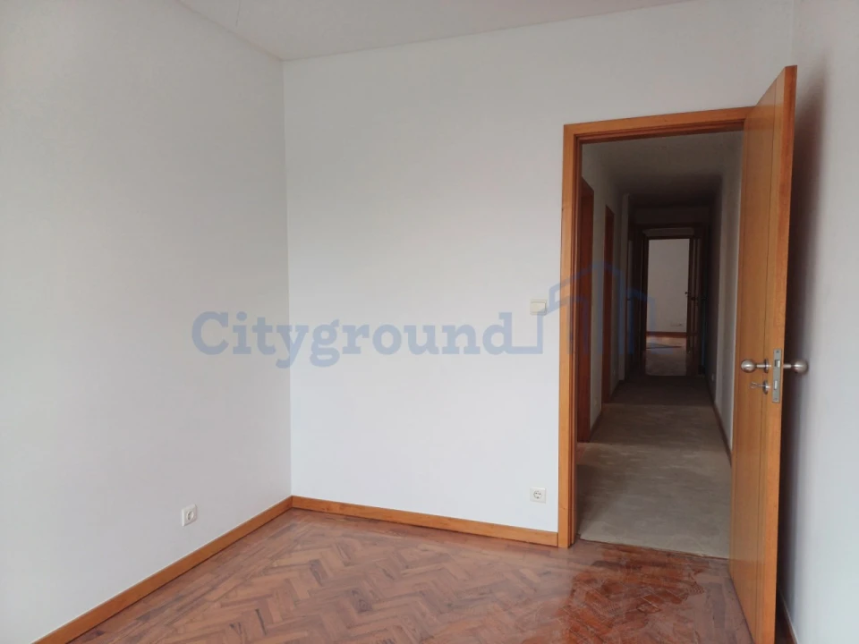 Prédio para Venda em Benfica Foto 16