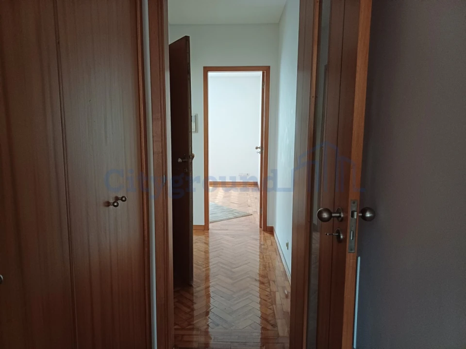 Prédio para Venda em Benfica Foto 17