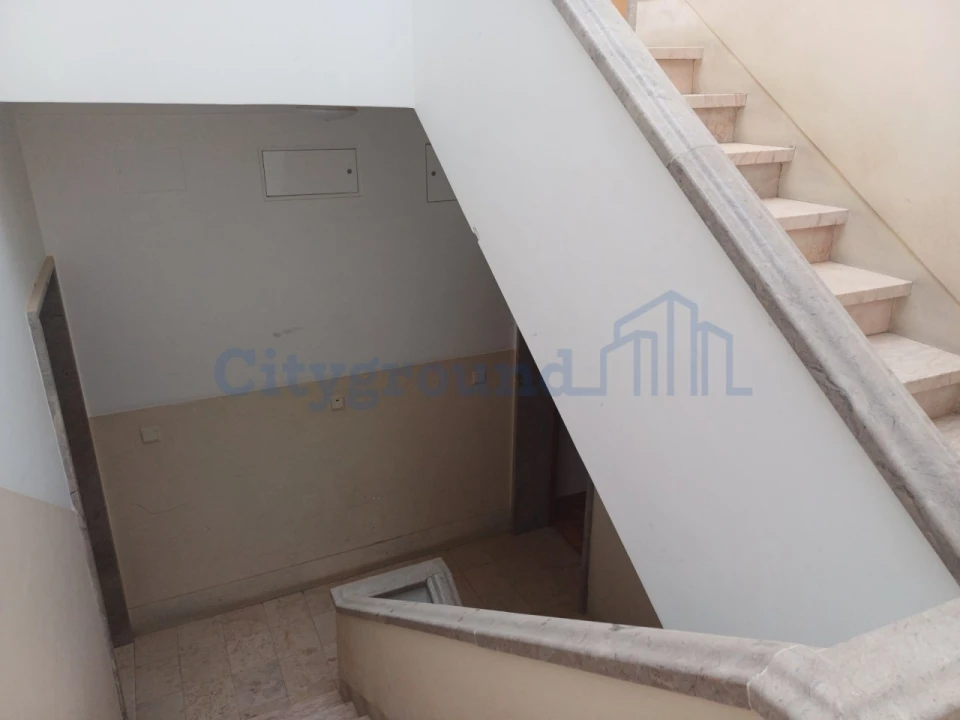 Prédio para Venda em Benfica Foto 32