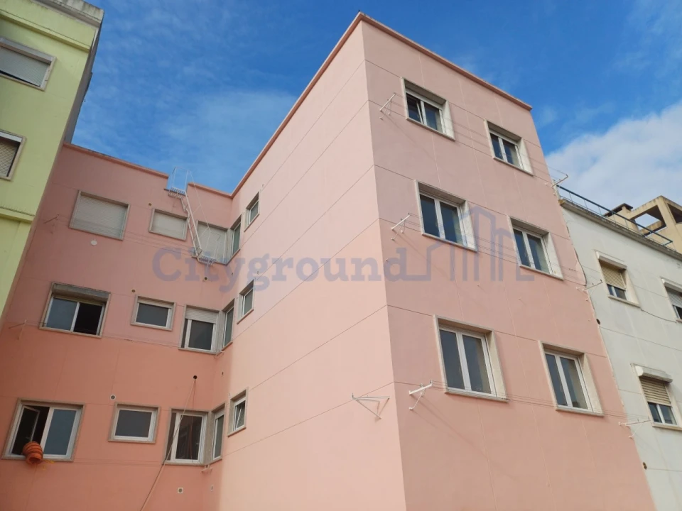 Prédio para Venda em Benfica Foto 2