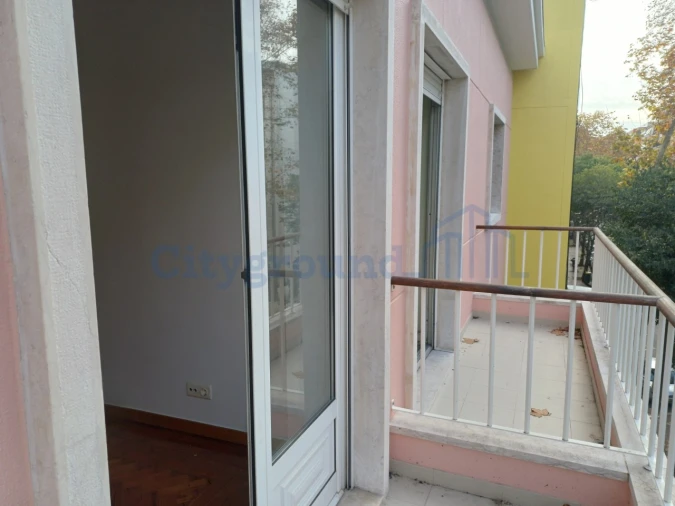 Prédio para Venda em Benfica Foto 8