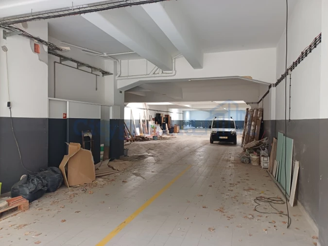 Prédio para Venda em Benfica Foto 37