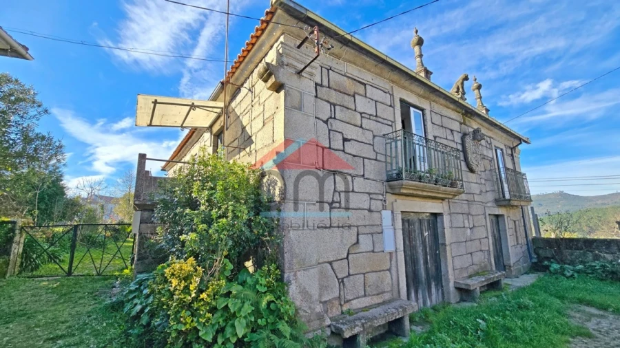 Moradia T5 para Venda em Riba de Mouro Foto 2