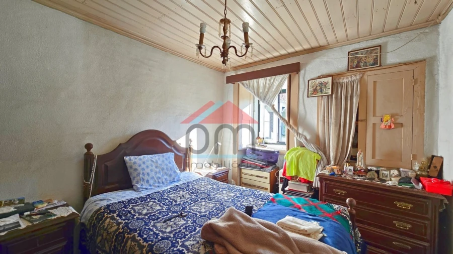 Moradia T5 para Venda em Riba de Mouro Foto 12