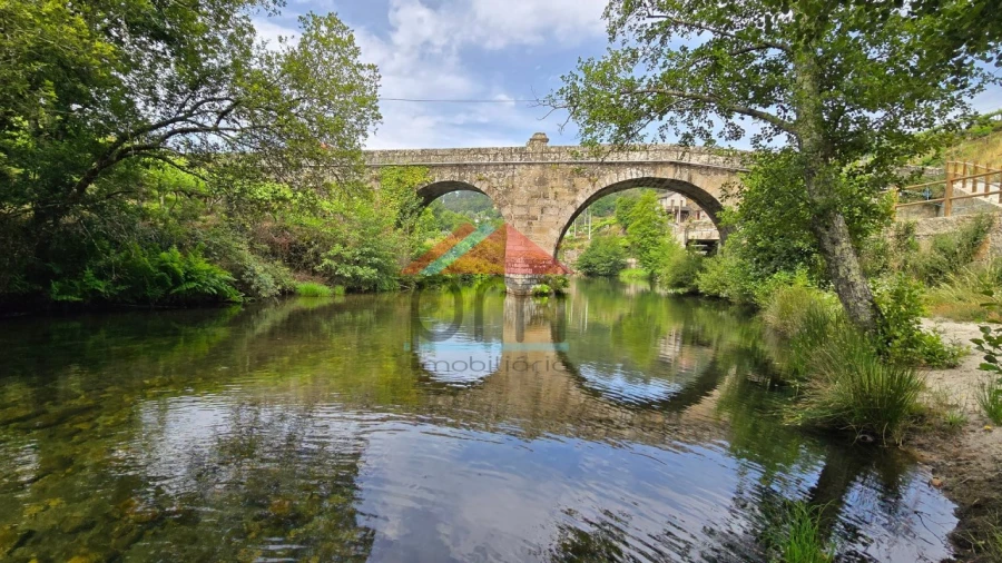 Moradia T5 para Venda em Riba de Mouro Foto 15