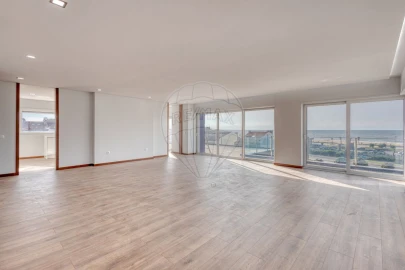 Apartamento T4 para Venda em Espinho