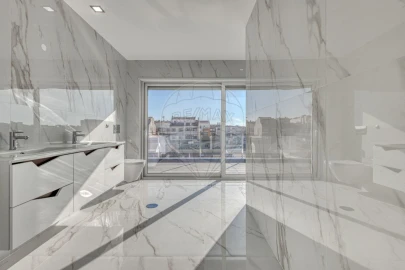 Apartamento T4 para Venda em Espinho