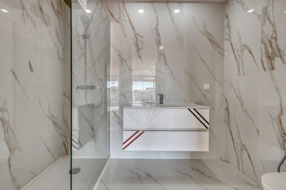 Apartamento T4 para Venda em Espinho