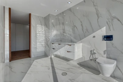 Apartamento T4 para Venda em Espinho