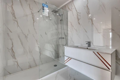 Apartamento T4 para Venda em Espinho