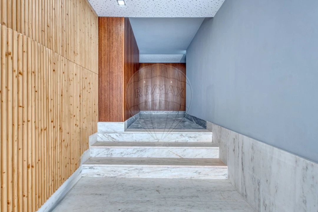 Apartamento T4 para Venda em Espinho Foto 39