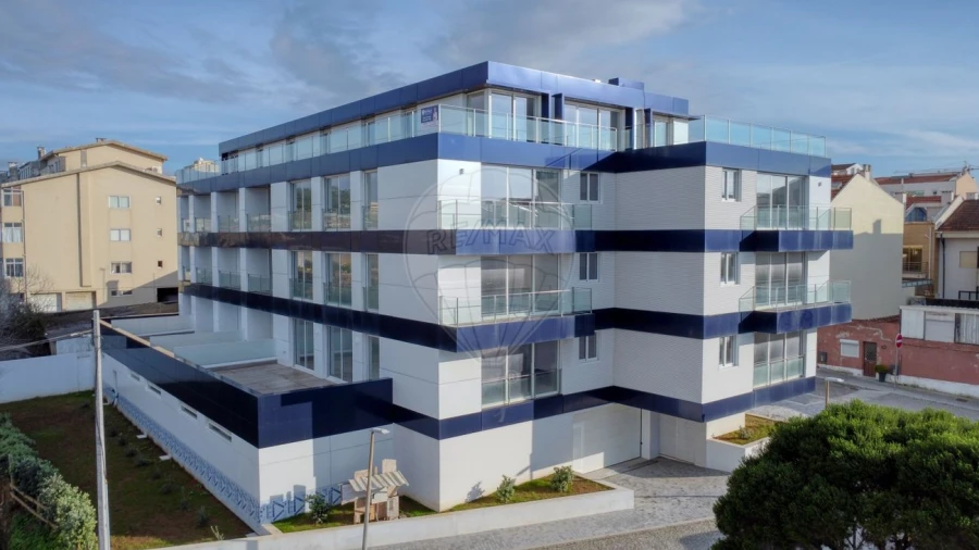 Apartamento T4 para Venda em Espinho Foto 35