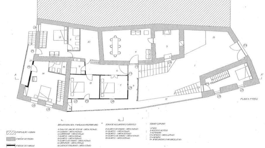 Moradia T5 para Venda em Quirás e Pinheiro Novo Foto 19