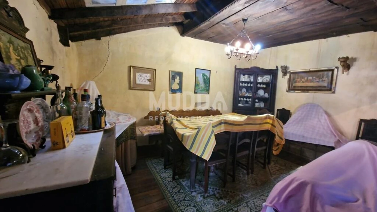 Moradia T5 para Venda em Quirás e Pinheiro Novo Foto 15