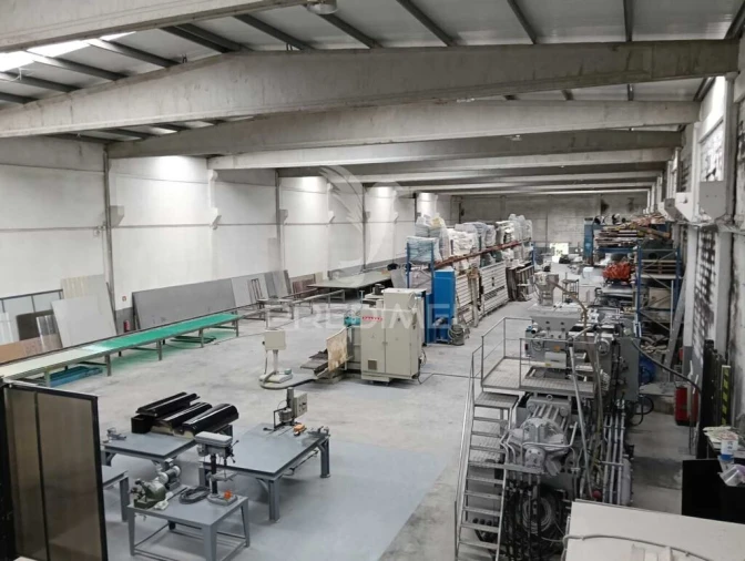 Armazém para Venda em Moreira Foto 9