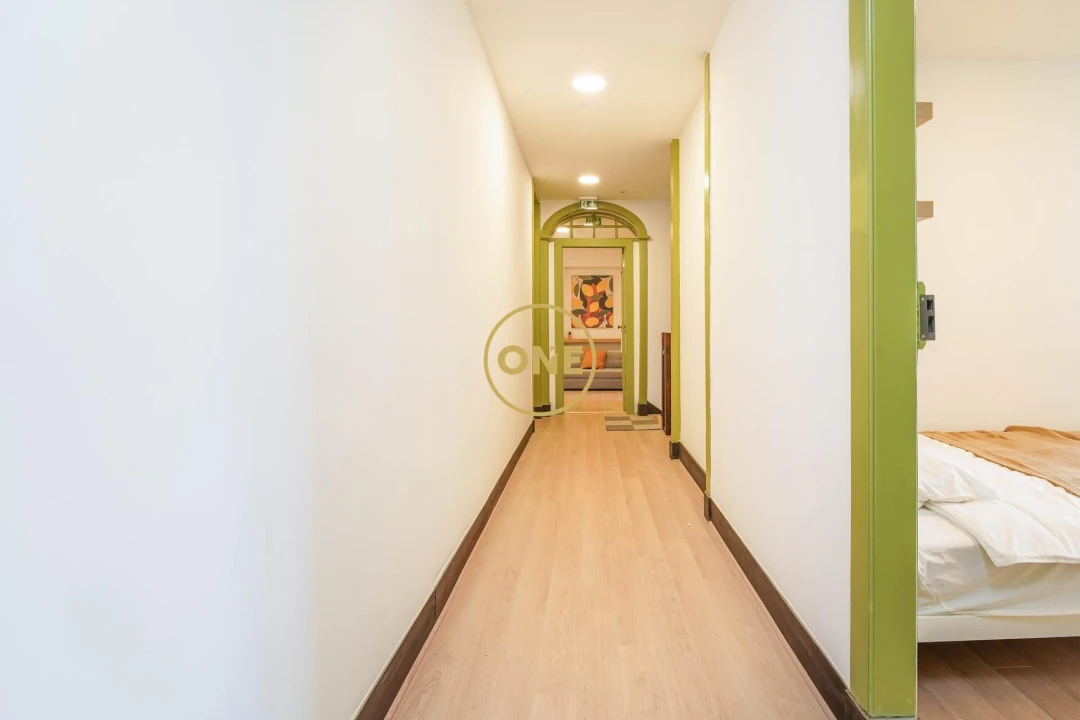 Prédio para Venda em Arcos e Mogofores Foto 11