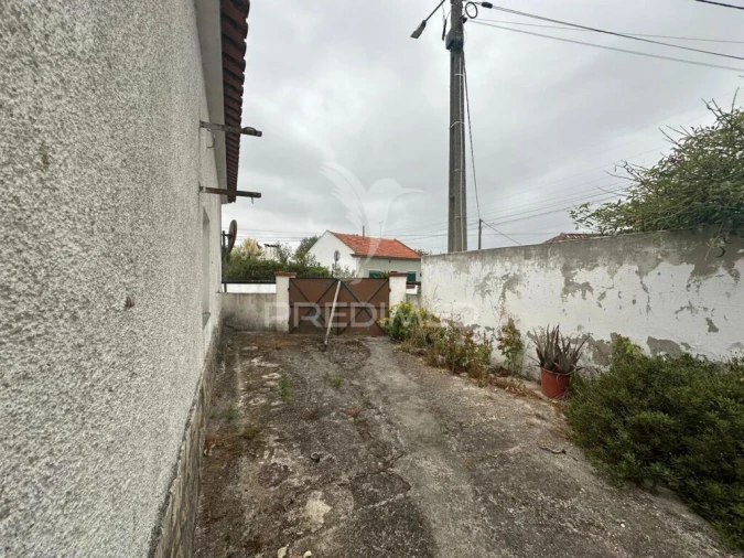 Moradia T9 para Venda em Povoa da Isenta Foto 18