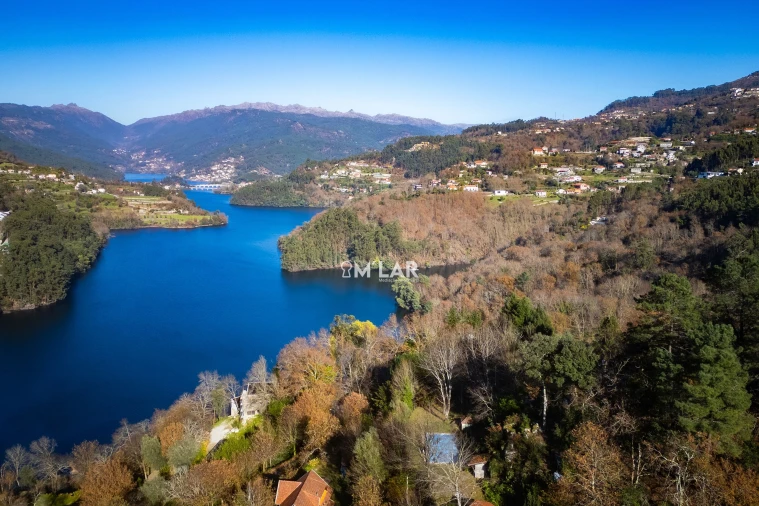 Quinta T3 para Venda em Caniçada e Soengas Foto 64
