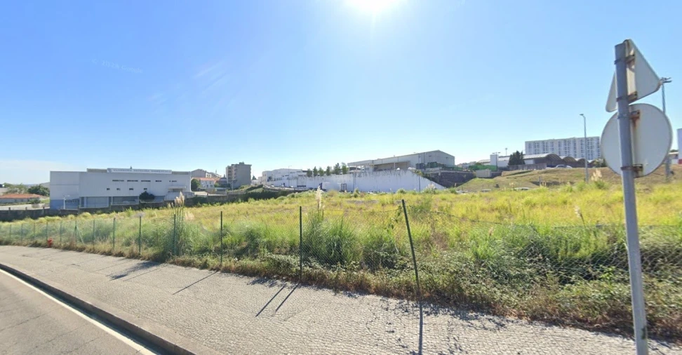 Terreno para Venda em Campanhã Foto 5