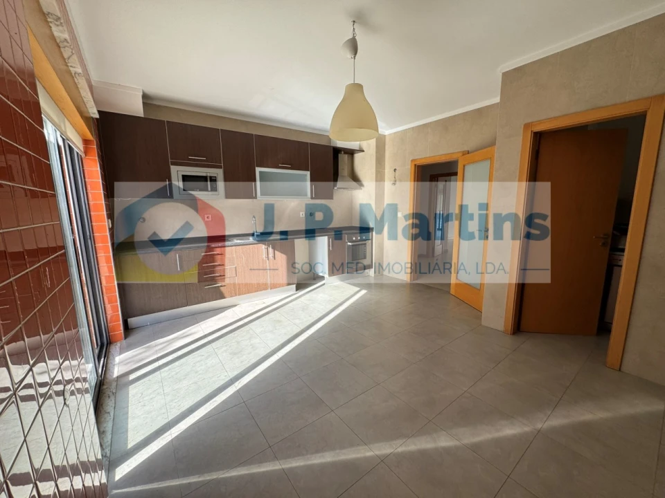 Apartamento T3 para Venda em Pinhal Novo Foto 2