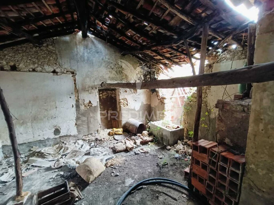 Moradia T1 para Venda em Seiça Foto 13