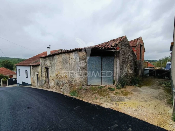 Moradia T1 para Venda em Seiça Foto 1