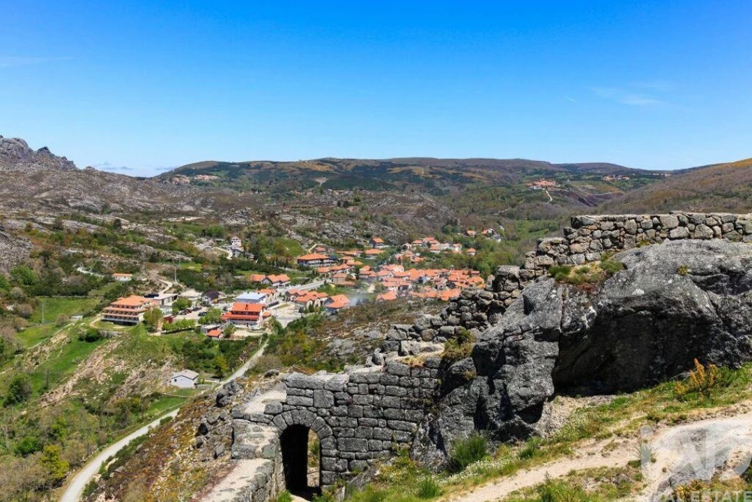 Moradia para Venda em Castro Laboreiro e Lamas de Mouro Foto 21