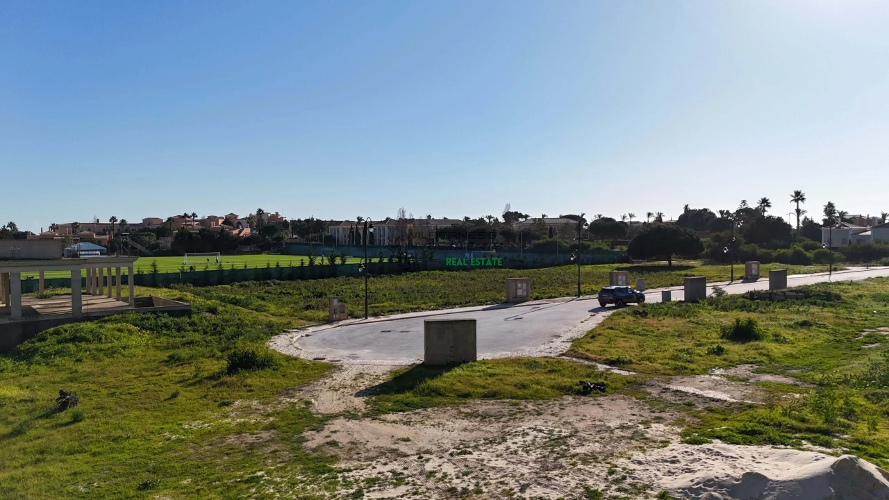 Terreno para Venda em Lagos (São Sebastião e Santa Maria) Foto 17