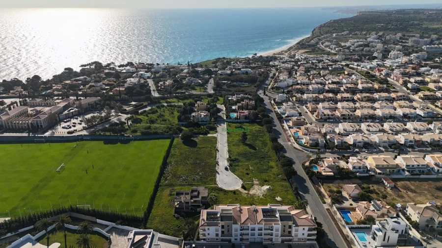 Terreno para Venda em Lagos (São Sebastião e Santa Maria) Foto 2