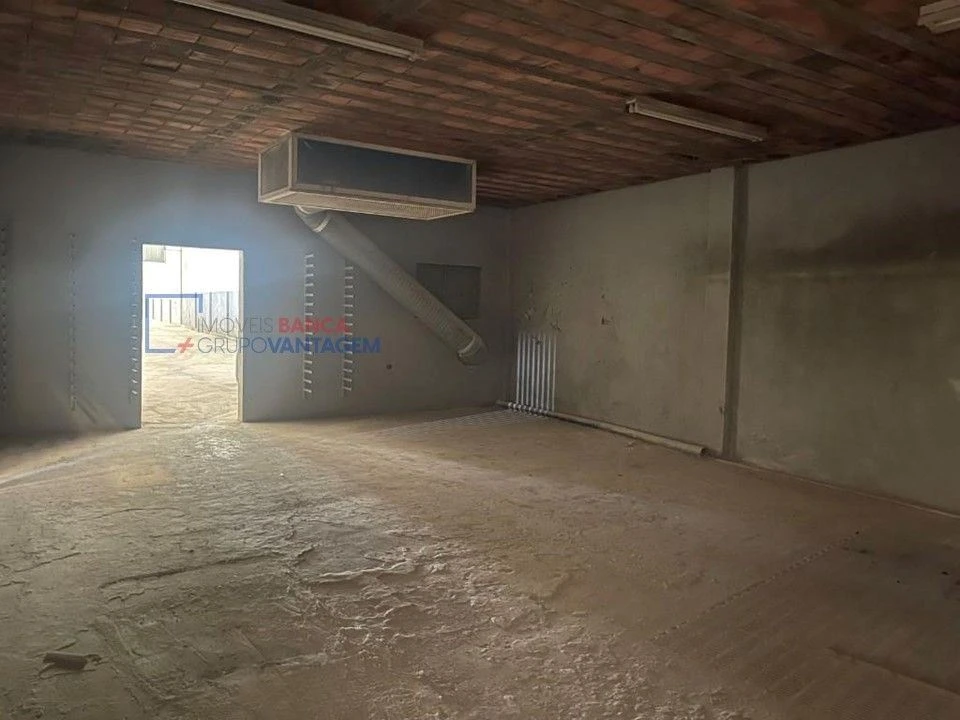 Armazém para Venda em Amiais de Baixo Foto 23