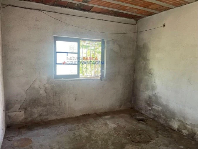 Armazém para Venda em Amiais de Baixo Foto 14