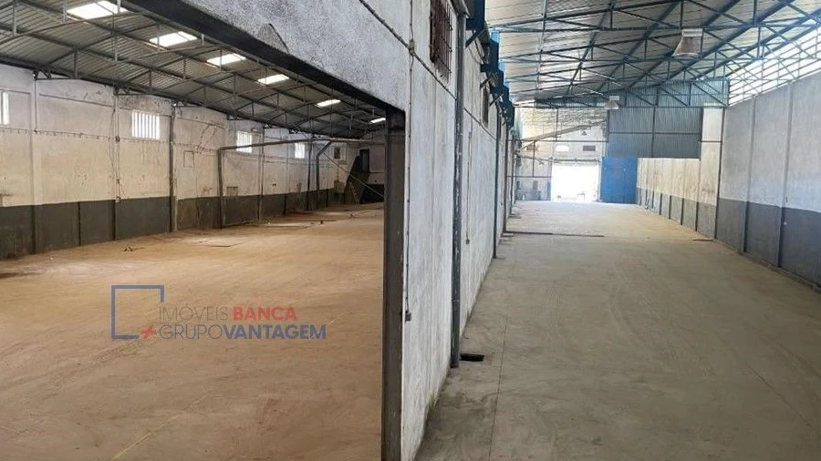 Armazém para Venda em Amiais de Baixo