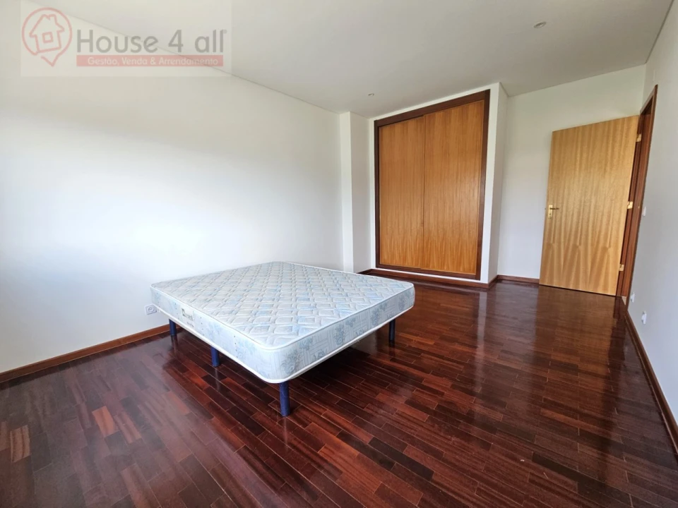 Apartamento T3 para Venda em Maiorga Foto 14