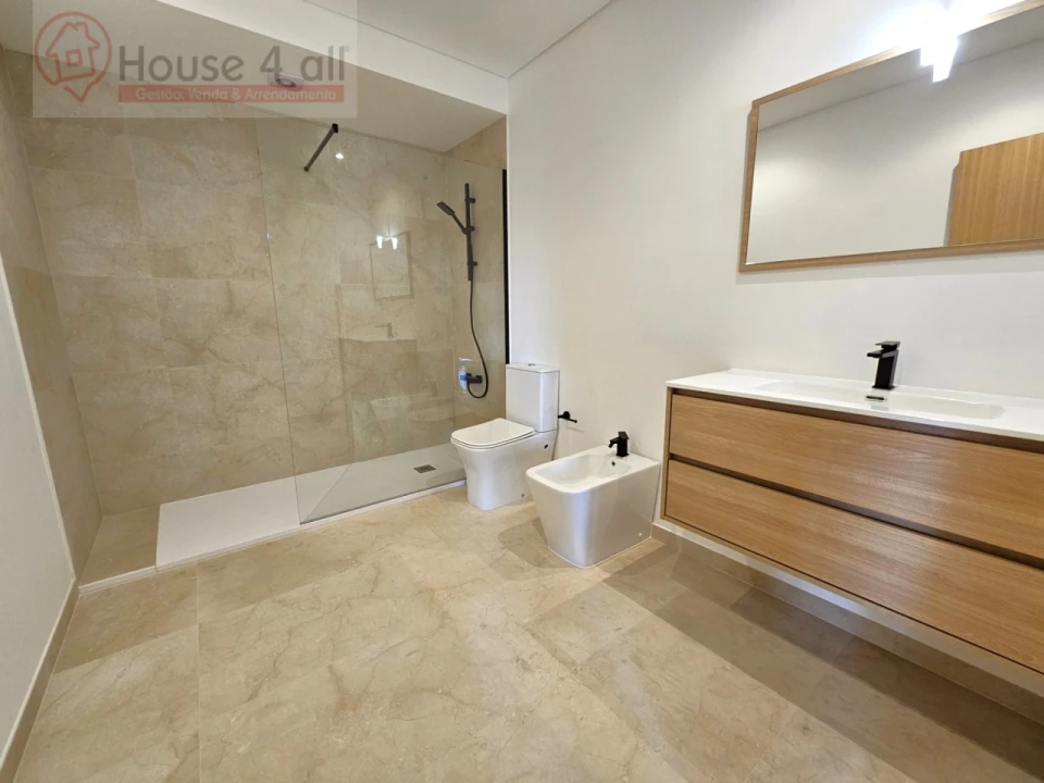 Apartamento T3 para Venda em Maiorga Foto 17