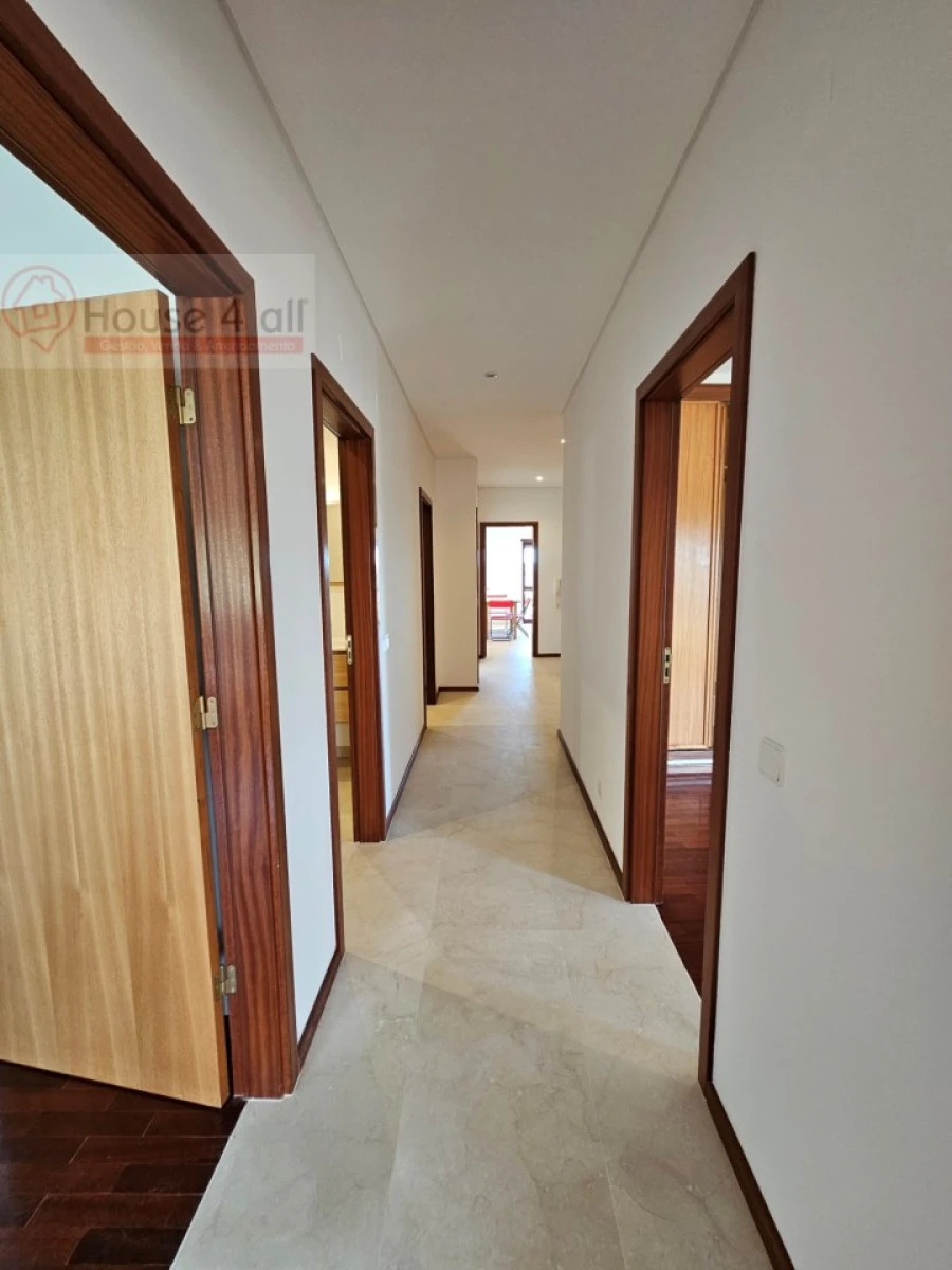 Apartamento T3 para Venda em Maiorga Foto 12