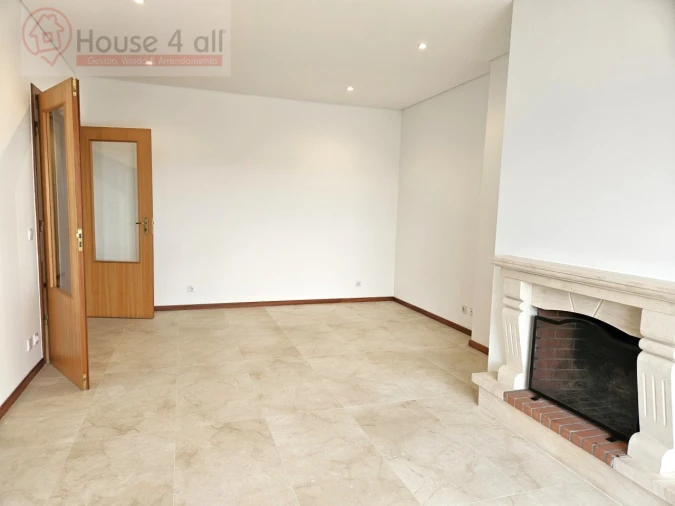 Apartamento T3 para Venda em Maiorga Foto 3