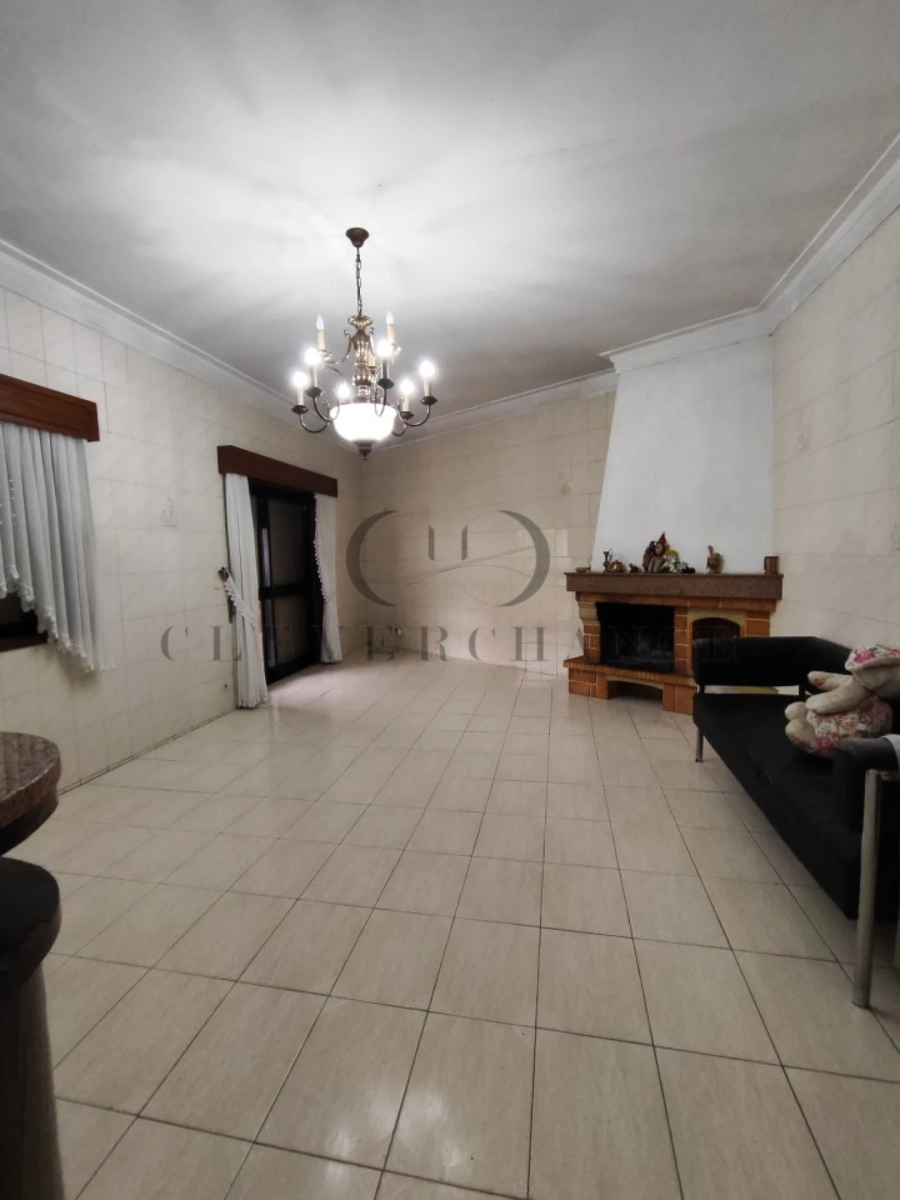 Moradia T6 para Venda em Argoncilhe Foto 8