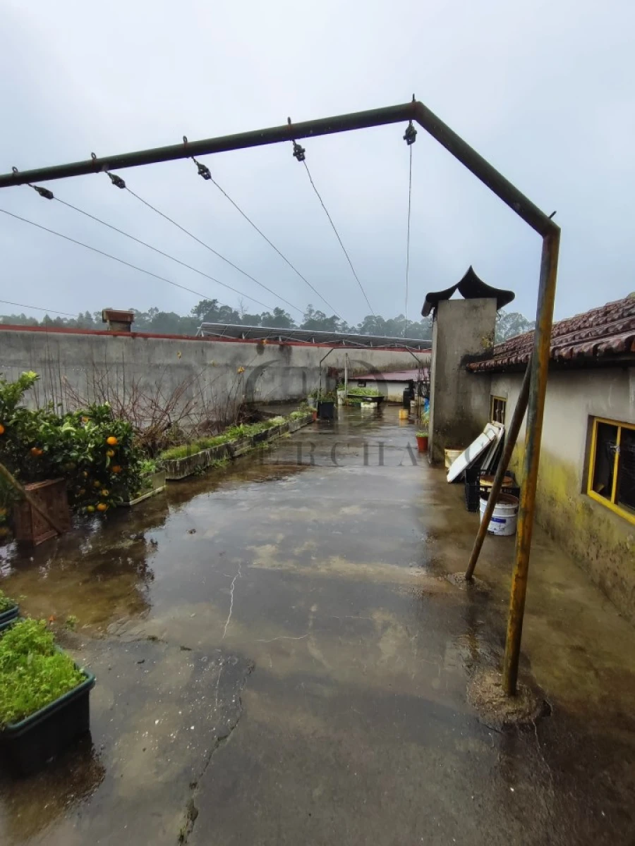 Moradia T6 para Venda em Argoncilhe Foto 6