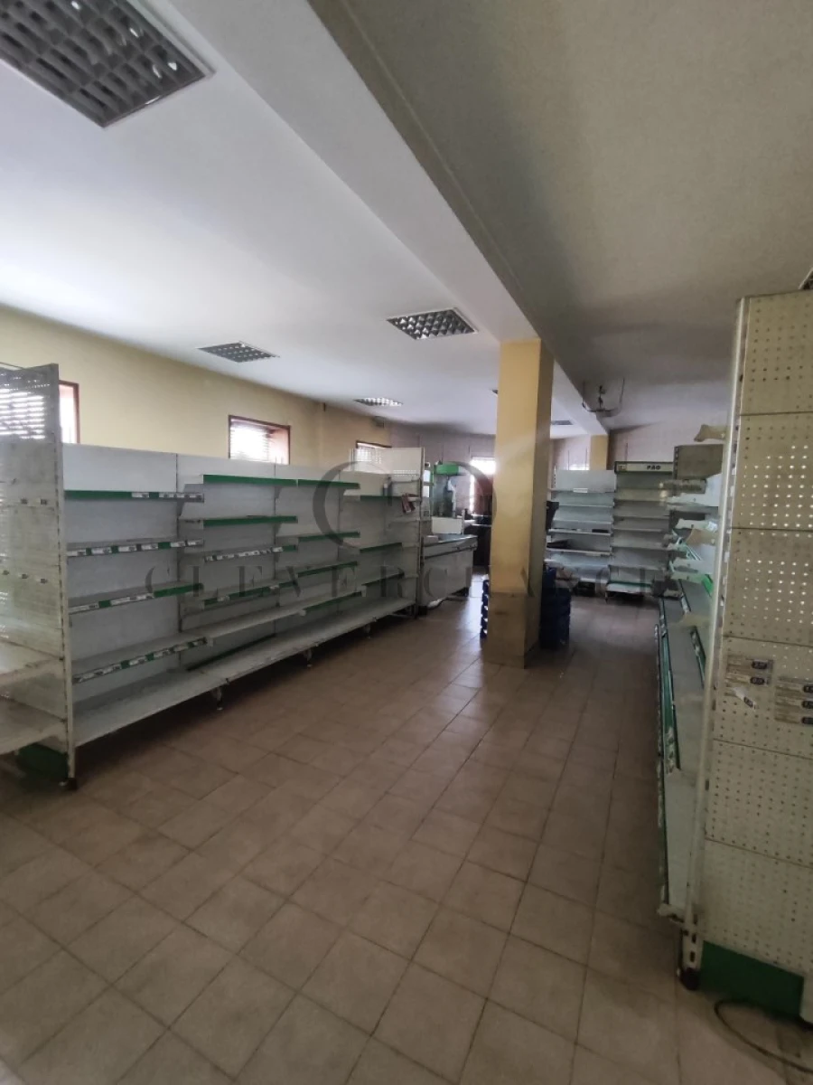 Moradia T6 para Venda em Argoncilhe Foto 29