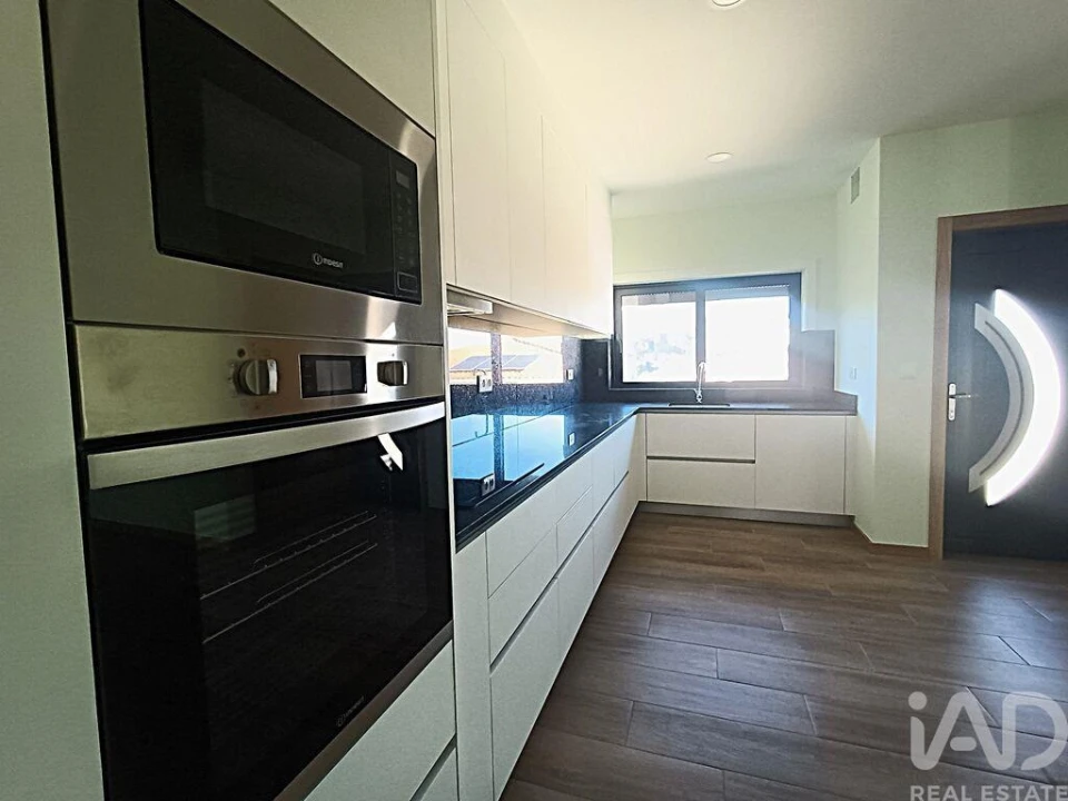 Moradia T3 para Venda em Aguiã Foto 19