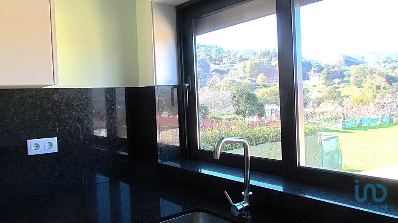 Moradia T3 para Venda em Aguiã Foto 3