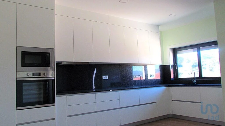 Moradia T3 para Venda em Aguiã Foto 4