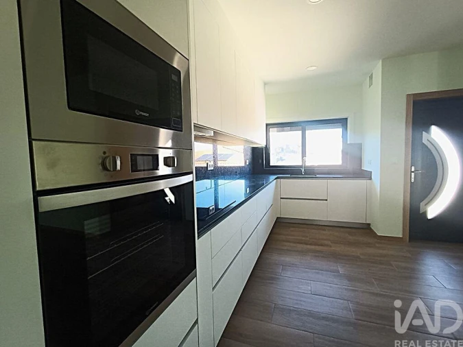 Moradia T3 para Venda em Aguiã Foto 19