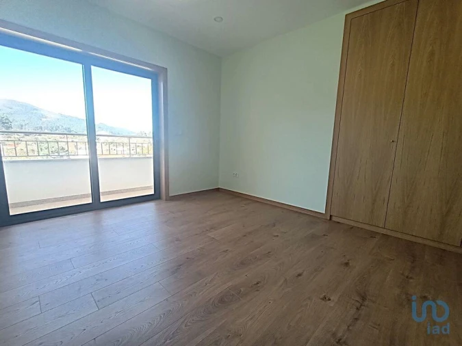 Moradia T3 para Venda em Aguiã Foto 11