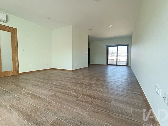 Moradia T3 para Venda em Aguiã Foto 17