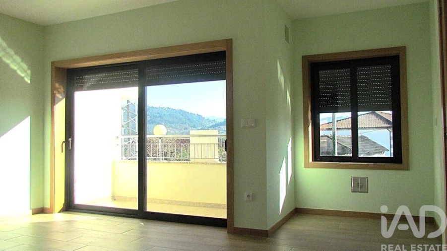 Moradia T3 para Venda em Aguiã Foto 22